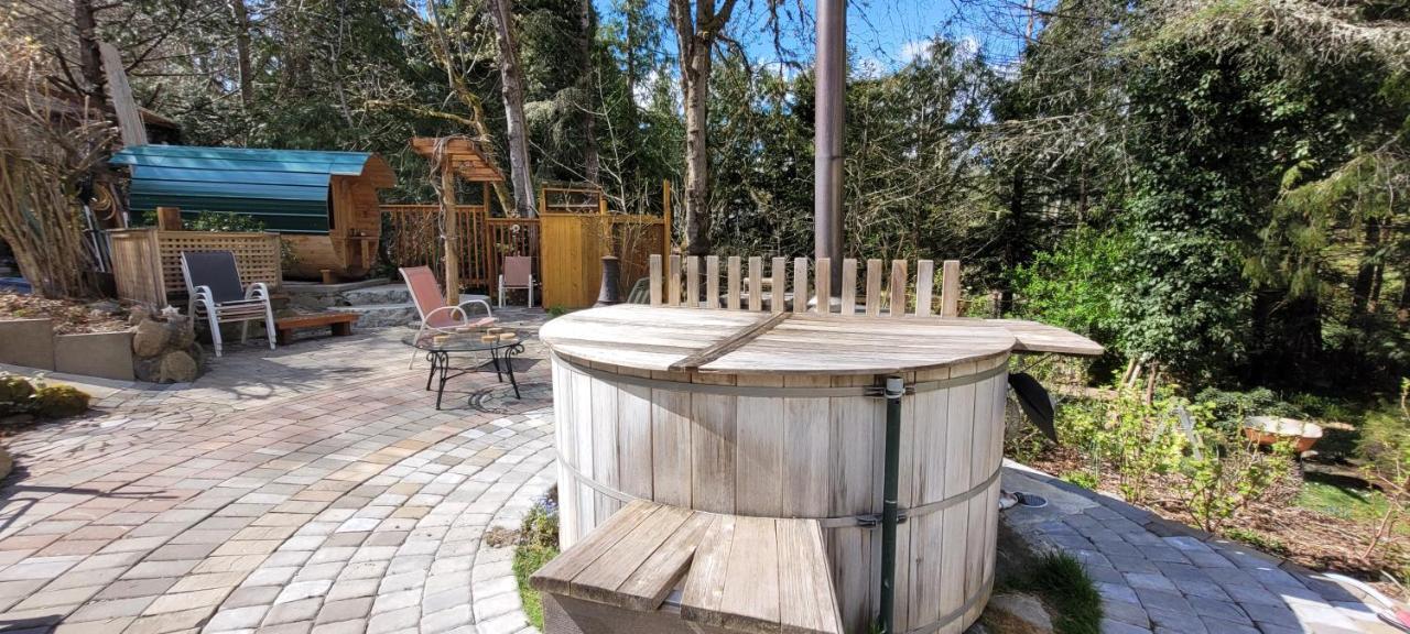 Sacred Pilgrimage Studio Hostal Metchosin Exterior foto
